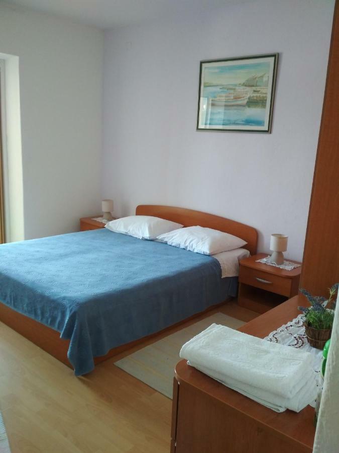 Apartmani Carevic Baska Voda Exterior photo